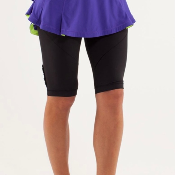 Size 4 Lululemon Presta Skirt in Bruised Berry High Noon Dot White - Picture 3 of 13